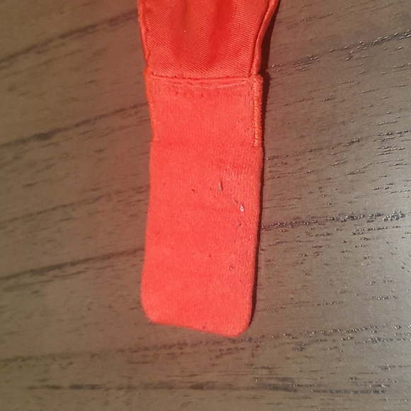 Victoria's Secret Wireless Push-Up Bra w/ Lace Details, Red, 32D - Picture 9 of 9